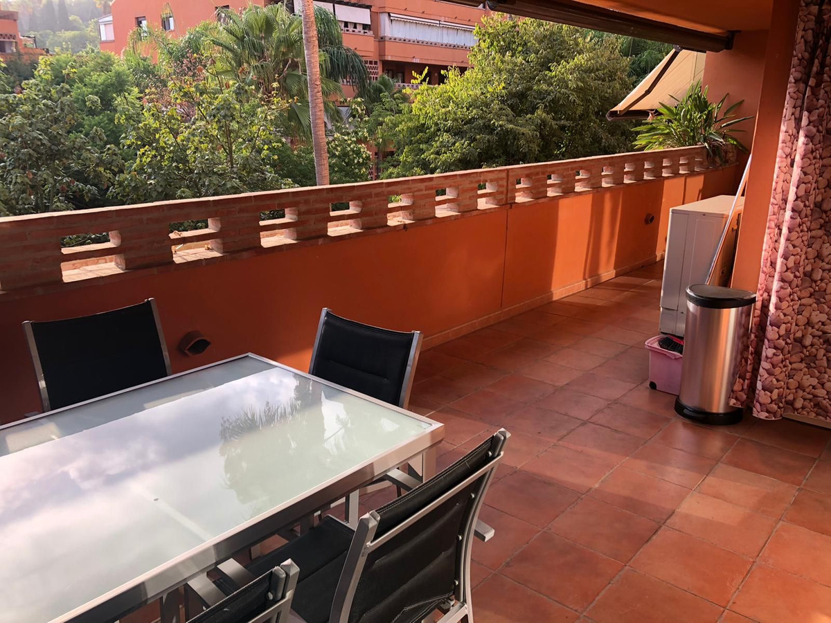 2 bedroom Apartments for sale in Milla de Oro – R5164984