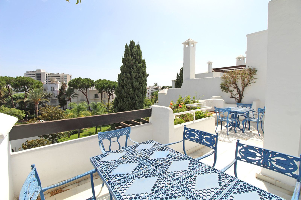 Apartamentos de 3 dormitorios en venta en Milla de Oro – R5171746