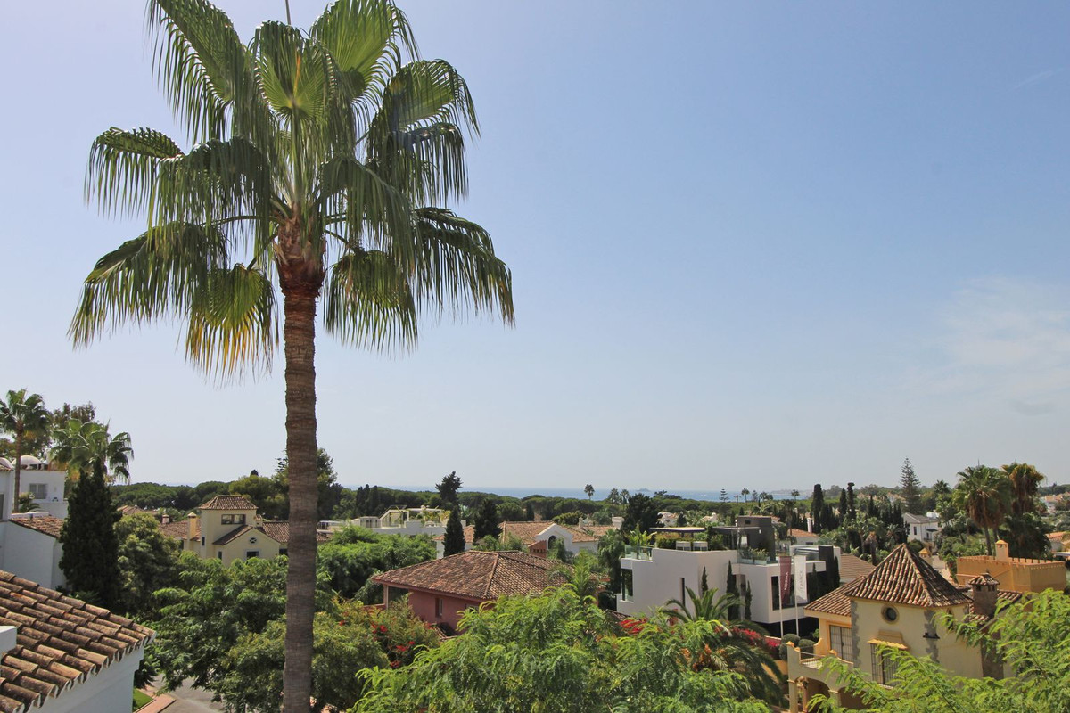Apartamentos de 3 dormitorios en venta en Milla de Oro – R5171746