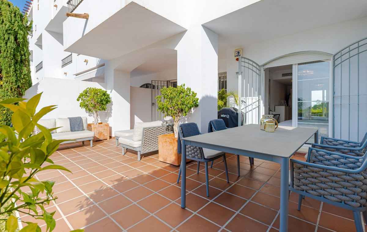 2 bedroom Apartments for sale in Los Arqueros – R5162275