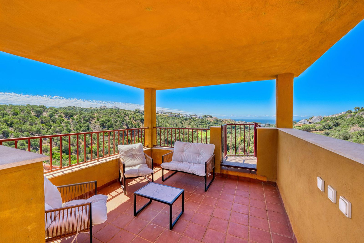2 bedroom Apartments for sale in Reserva de Marbella – R5161009