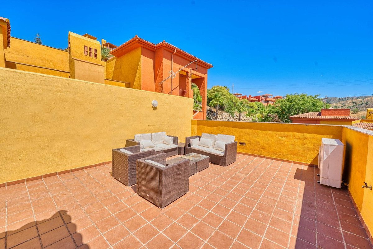 2 bedroom Apartments for sale in Reserva de Marbella – R5161009