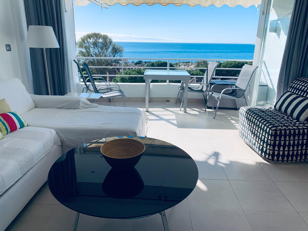 1 bedroom Apartments for sale in Costabella – R5162383