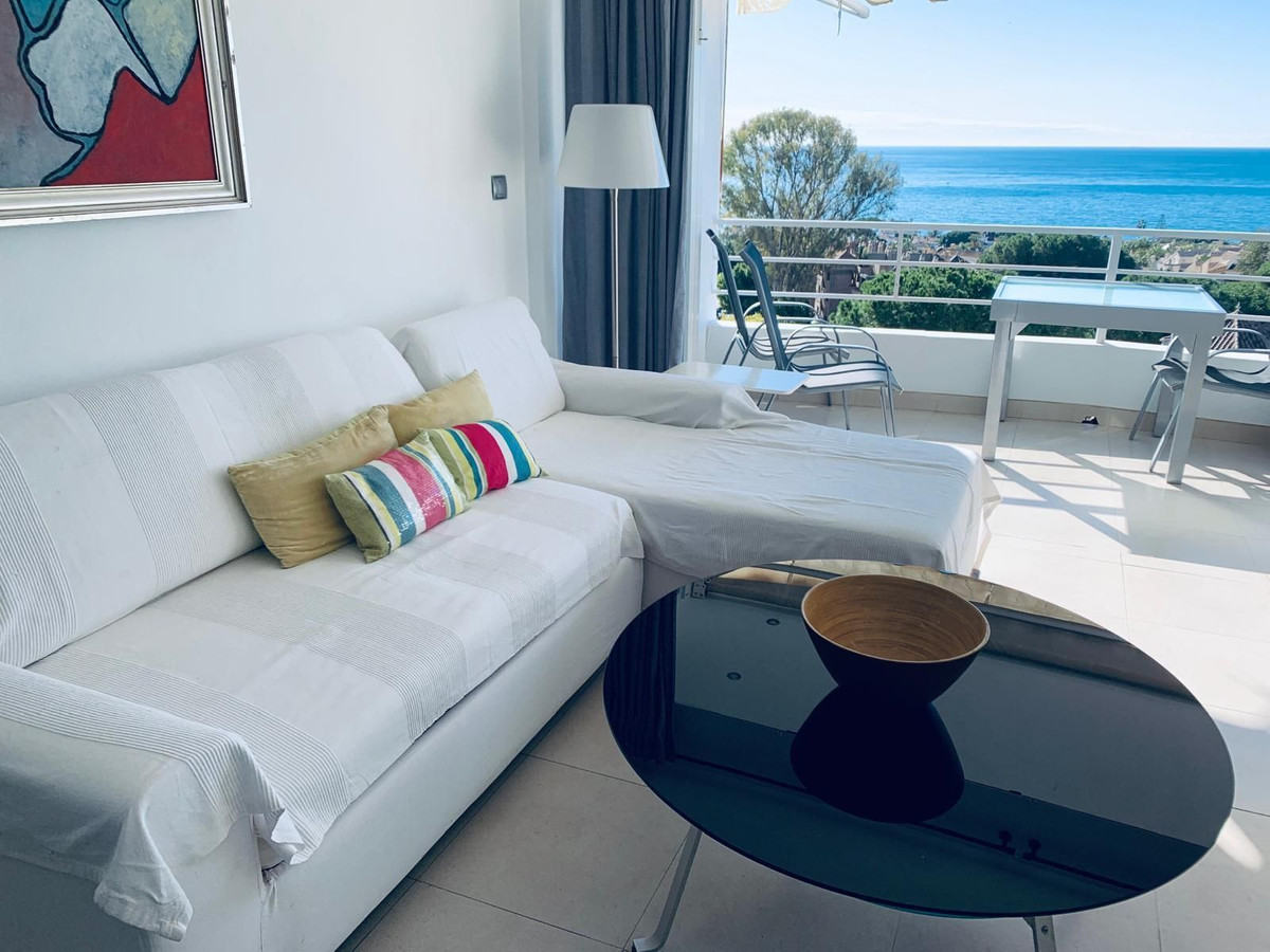 1 bedroom Apartments for sale in Costabella – R5162383