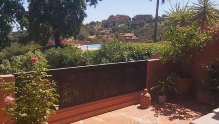 Apartamentos de 3 dormitorios en venta en Marbella – R5144746 en 