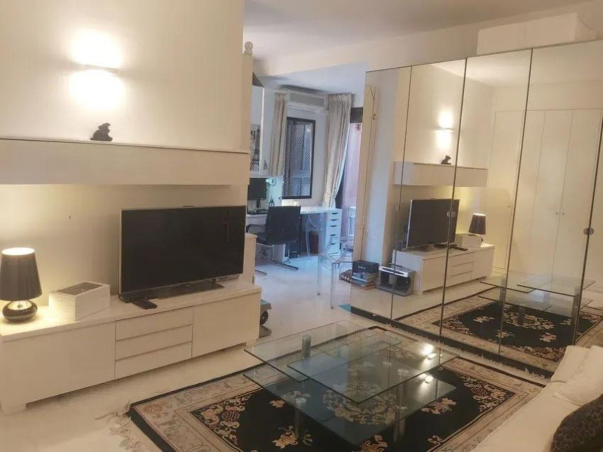 3 bedroom Apartments for sale in Marbella – R5144746