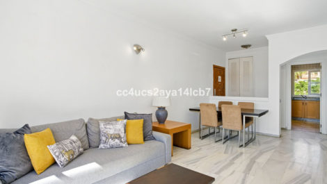 Aticos de 2 dormitorios en venta en Riviera del Sol – R5052229