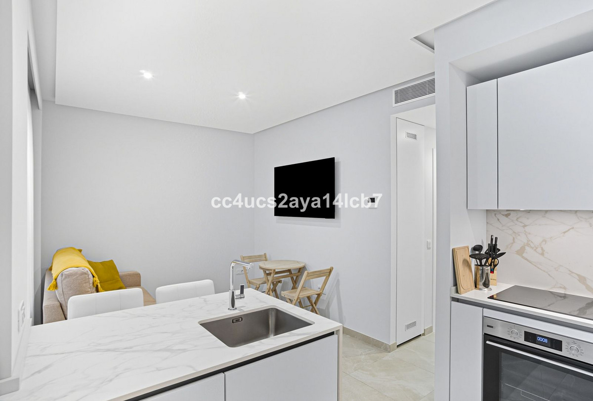 2 bedroom Apartments for sale in La Cala de Mijas – R5156938
