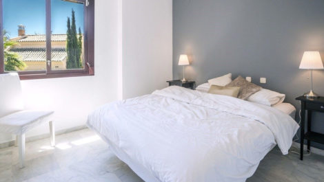 Pareados de 4 dormitorios en venta en Milla de Oro – R5162563