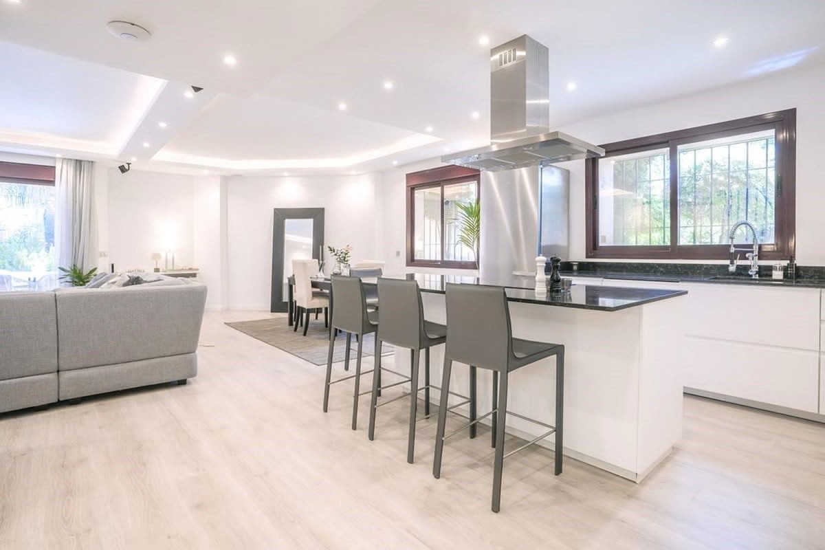 4 bedroom Semi-detached for sale in Milla de Oro – R5162563