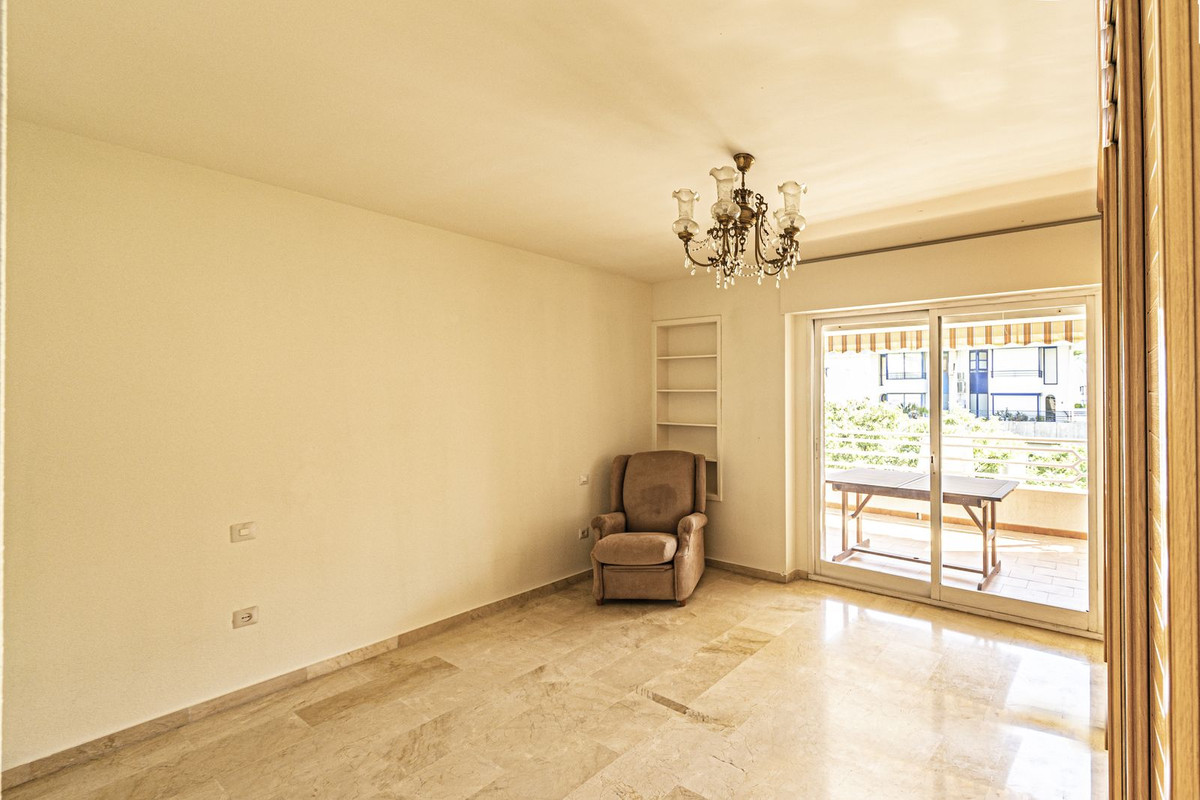 3 bedroom Apartments for sale in Marbella – R5152687