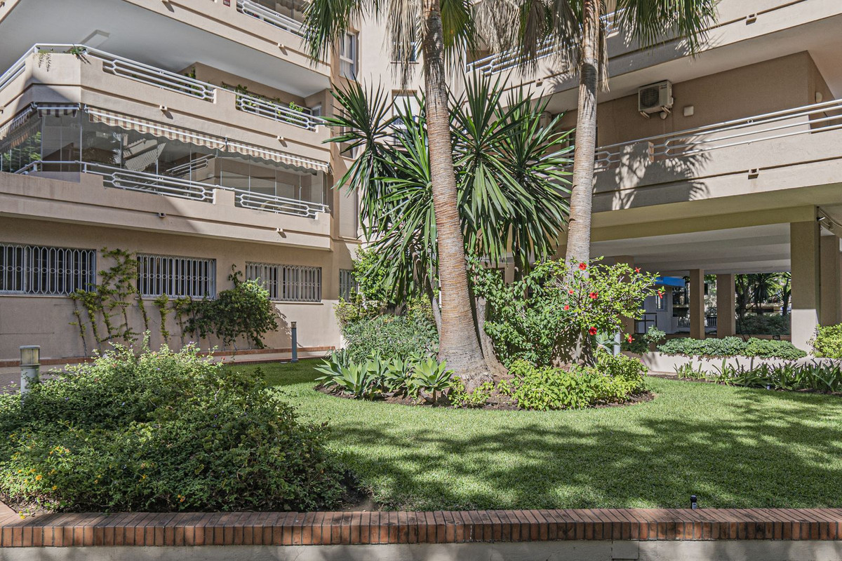 3 bedroom Apartments for sale in Marbella – R5152687