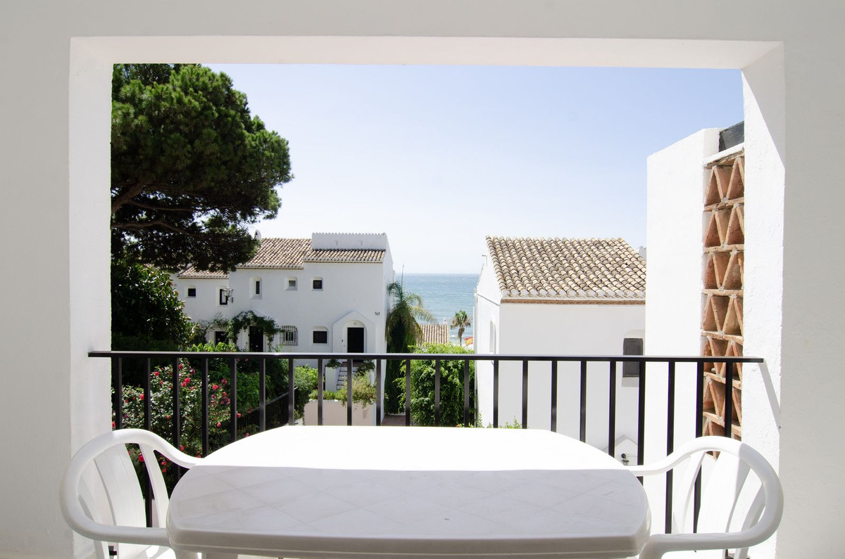 2 bedroom Apartments for sale in Calahonda – R5118955