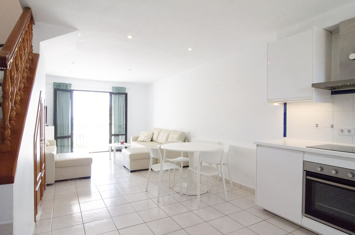 2 bedroom Apartments for sale in Calahonda – R5118955