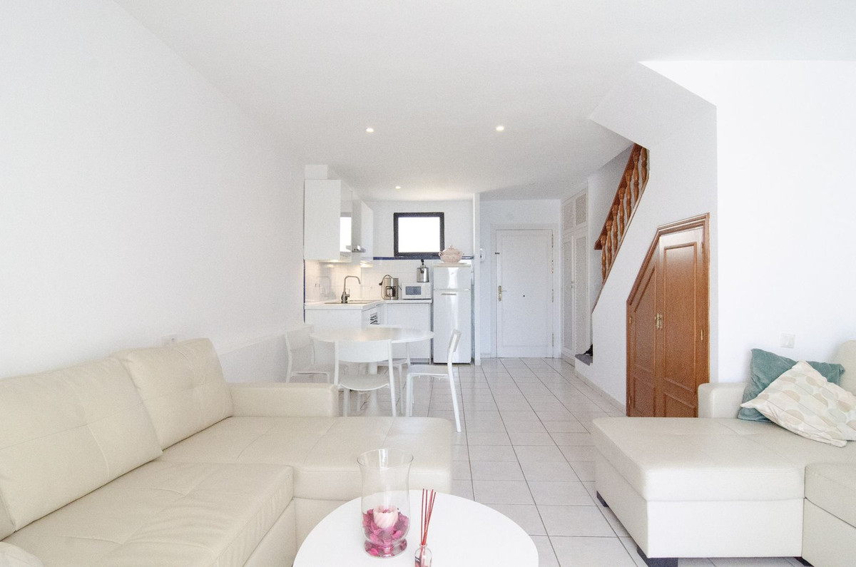 2 bedroom Apartments for sale in Calahonda – R5118955