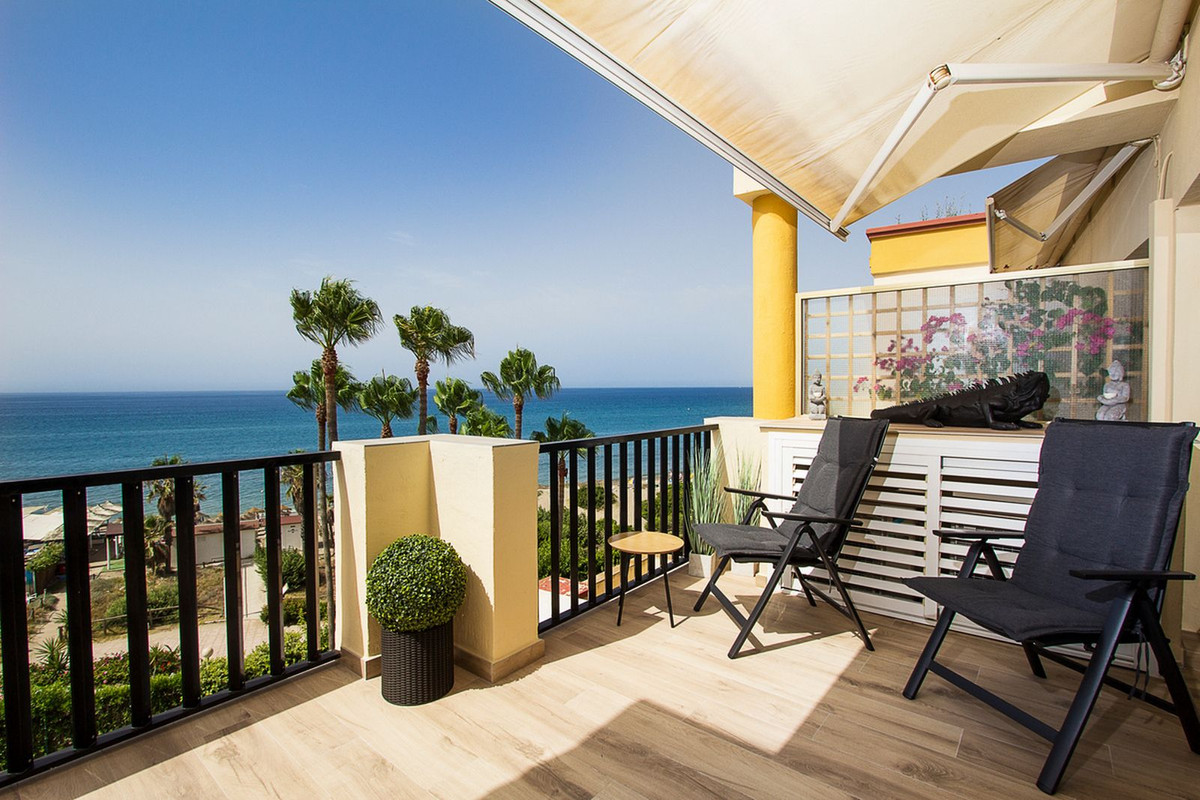 3 bedroom Penthouses for sale in Elviria – R5150737