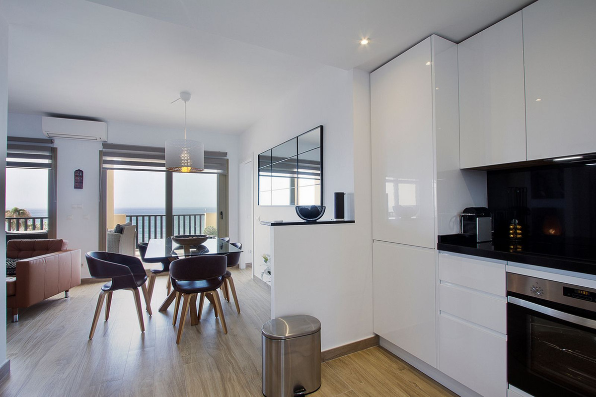 3 bedroom Penthouses for sale in Elviria – R5150737