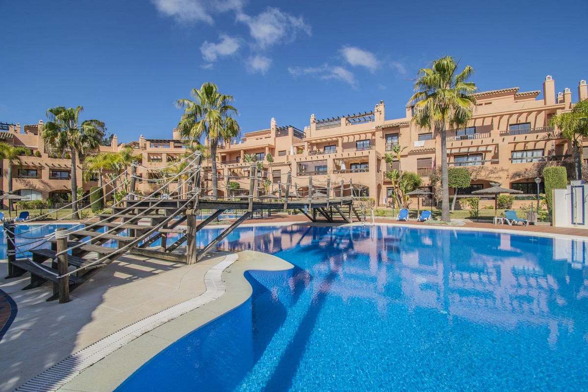 4 bedroom Apartments for sale in Hacienda del Sol – R5160376