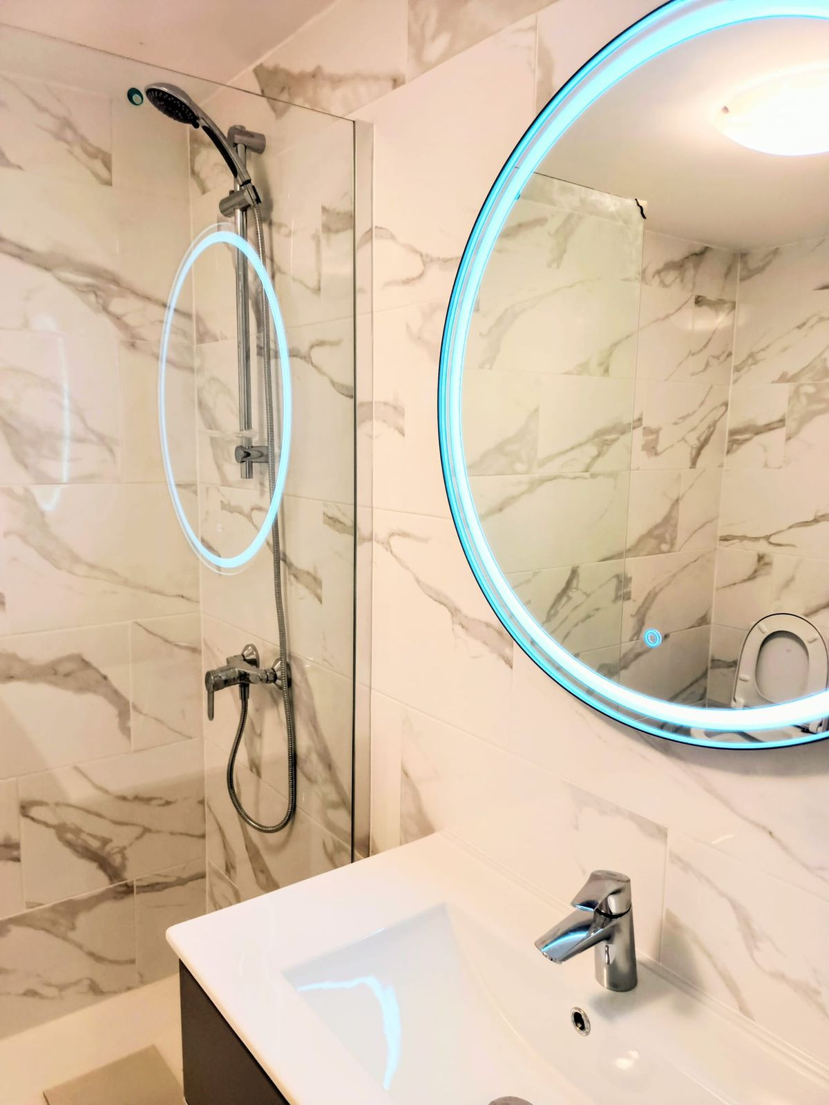 Apartamentos de 3 dormitorios en venta en Calahonda – R5160184