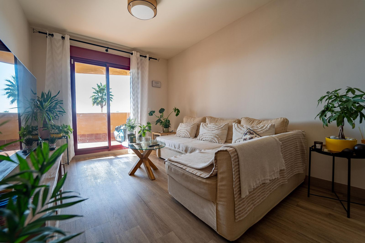 3 bedroom Apartments for sale in La Cala de Mijas – R5144026