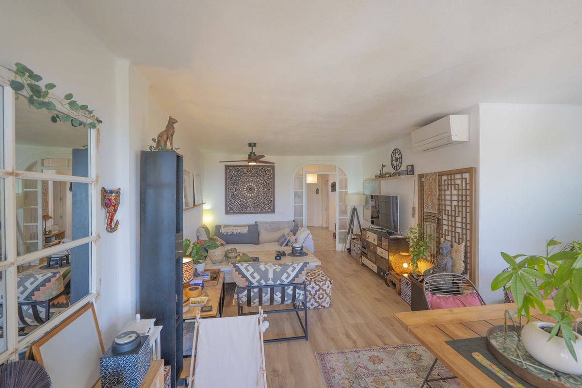 Apartamentos de 2 dormitorios en venta en Altos de los Monteros – R5159473