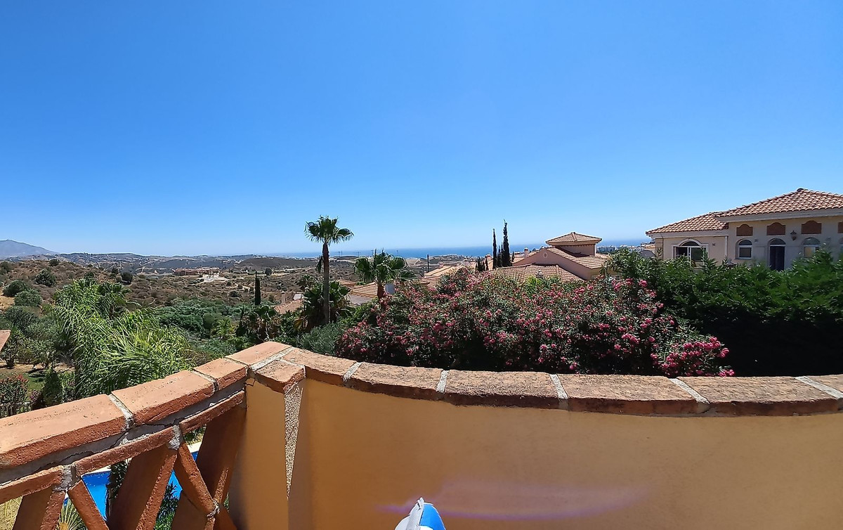 4 bedroom Villas for sale in Riviera del Sol – R5167363