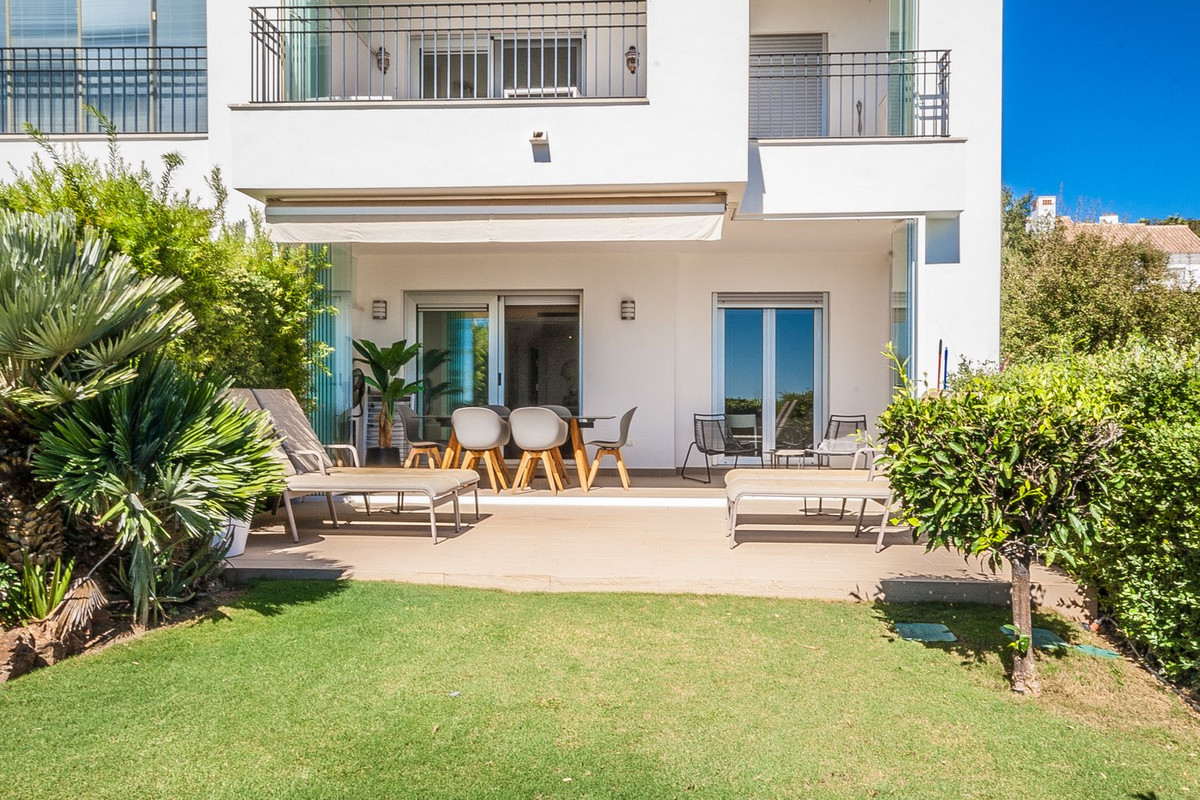 3 bedroom Apartments for sale in La Mairena – R5160817