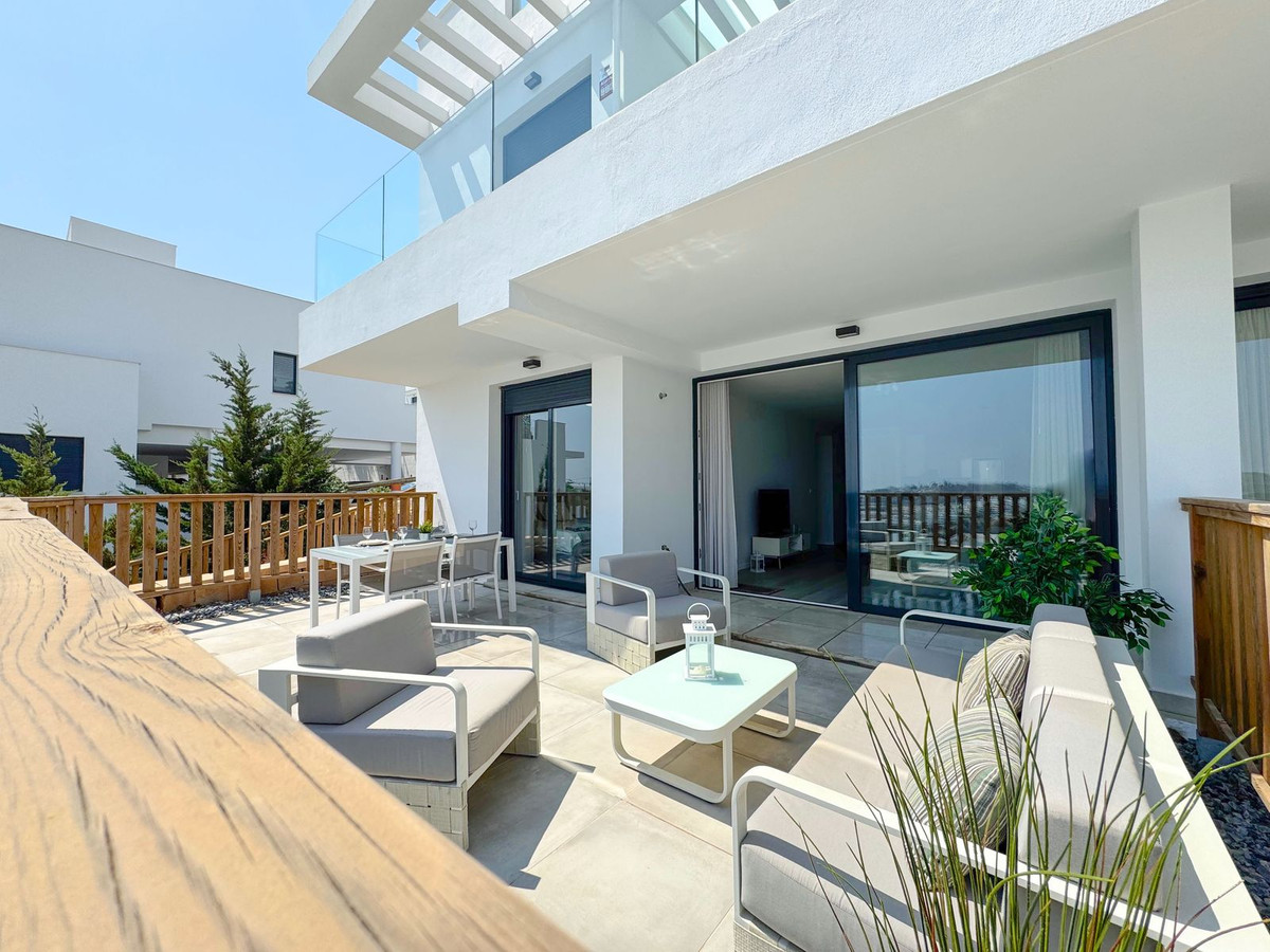 Apartamentos de 3 dormitorios en venta en La Cala de Mijas – R5138908