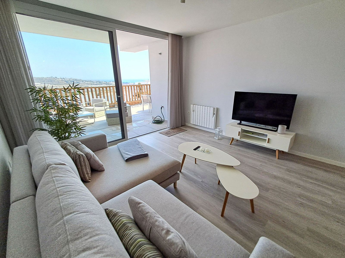 Apartamentos de 3 dormitorios en venta en La Cala de Mijas – R5138908