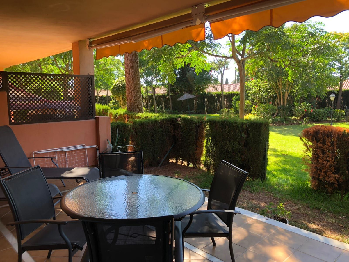 2 bedroom Apartments for sale in Elviria – R5145922