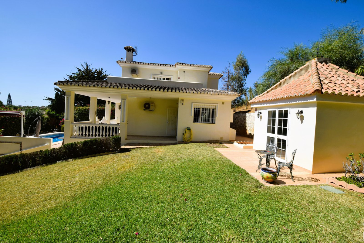 3 bedroom Villas for sale in La Cala de Mijas – R5158207