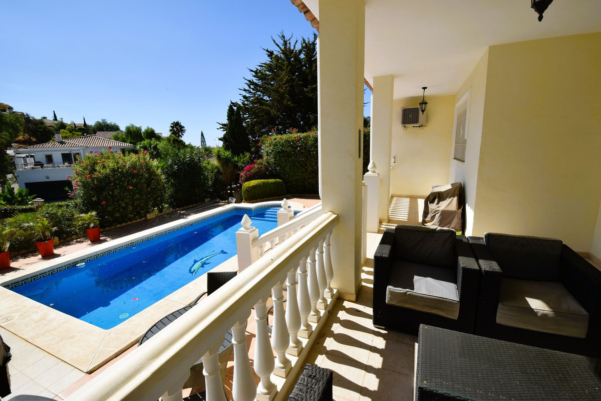 3 bedroom Villas for sale in La Cala de Mijas – R5158207