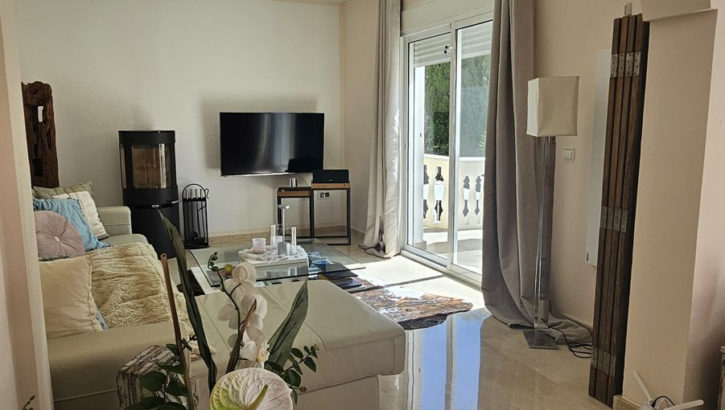 3 bedroom Villas for sale in Calahonda – R5164276 in 