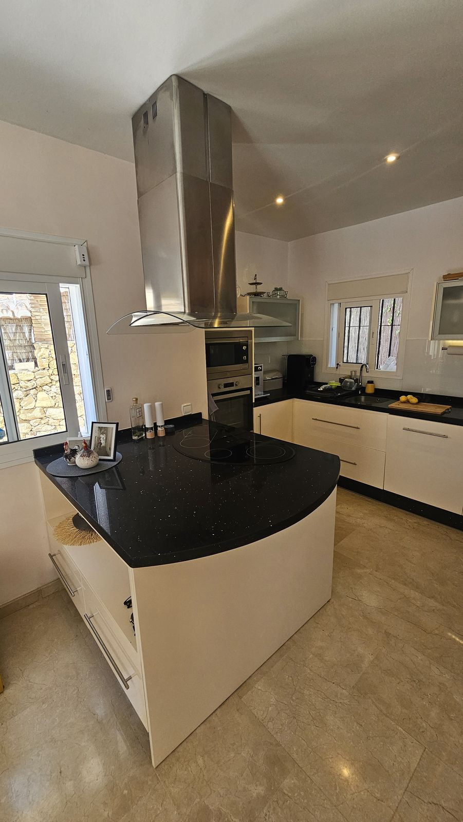 3 bedroom Villas for sale in Calahonda – R5164276
