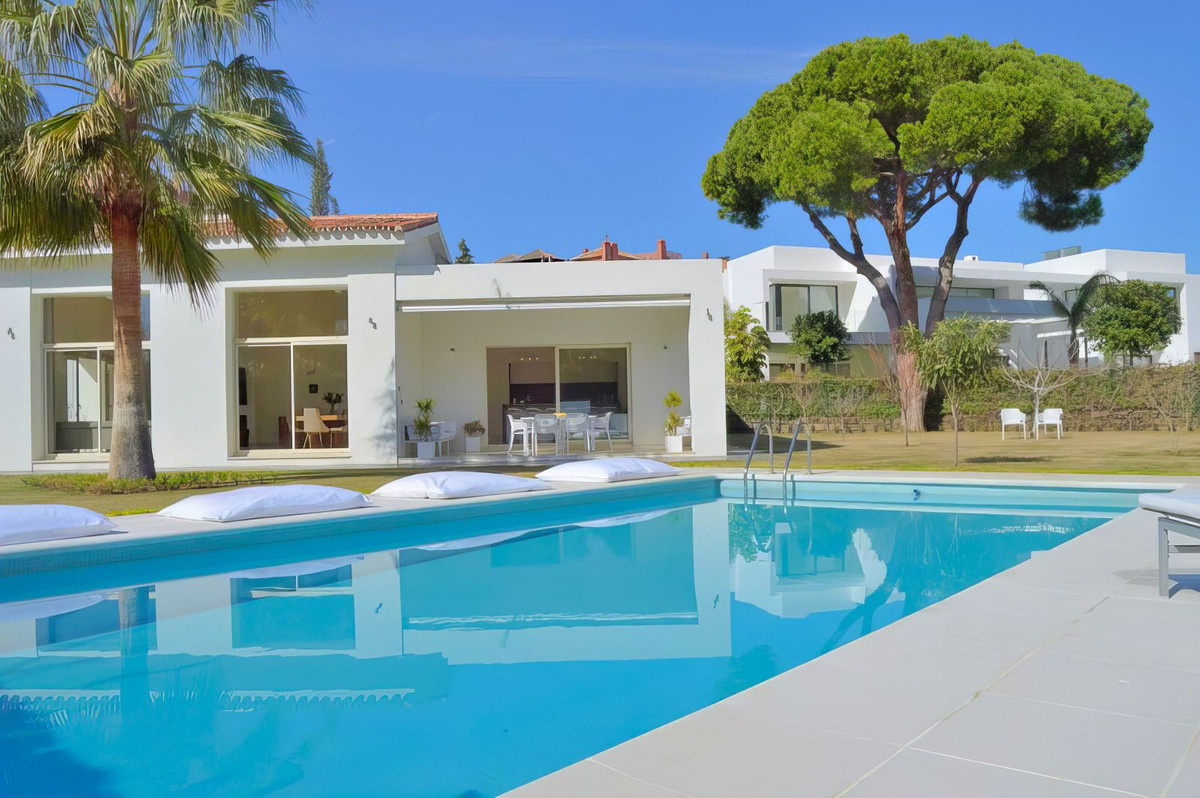 3 bedroom Villas for sale in Guadalmina Baja – R5160247