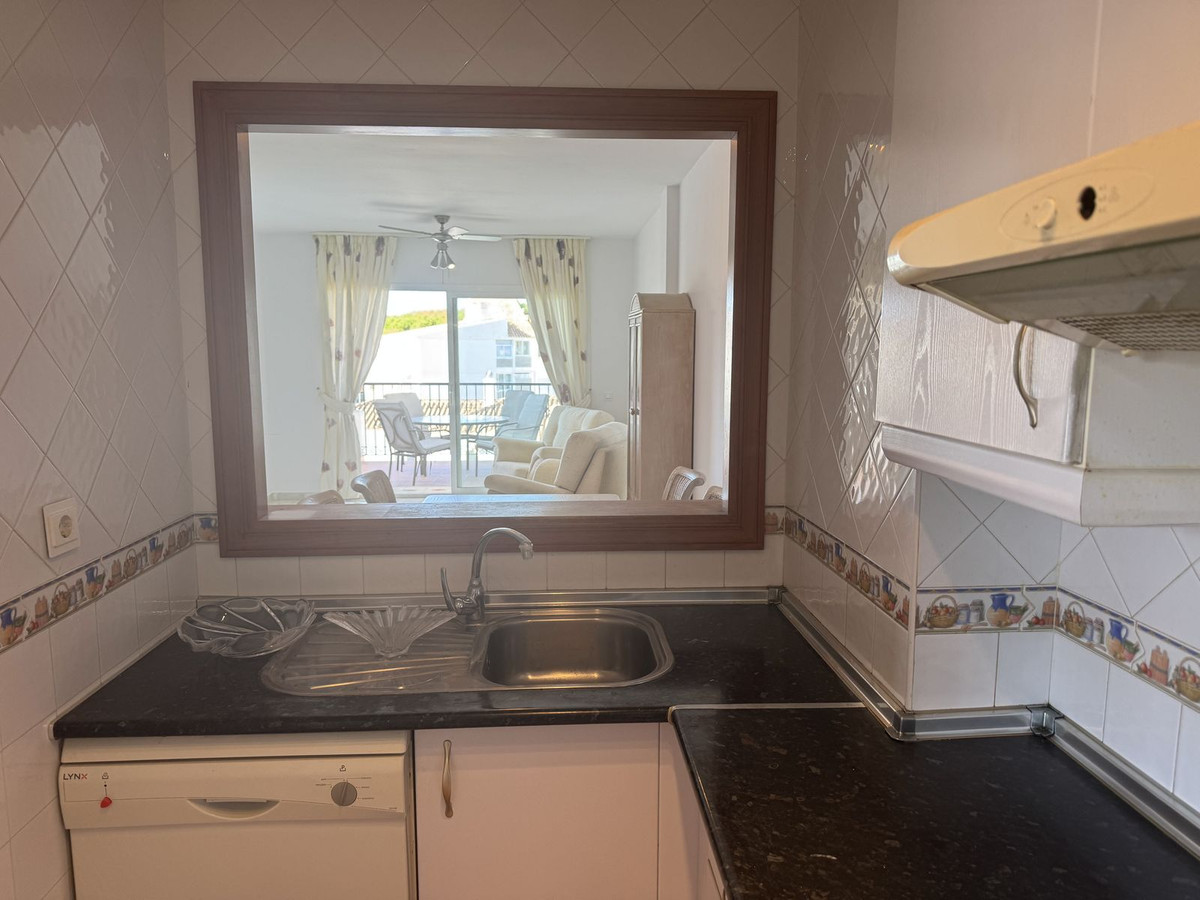 Apartamentos de 2 dormitorios en venta en Calahonda – R5160382