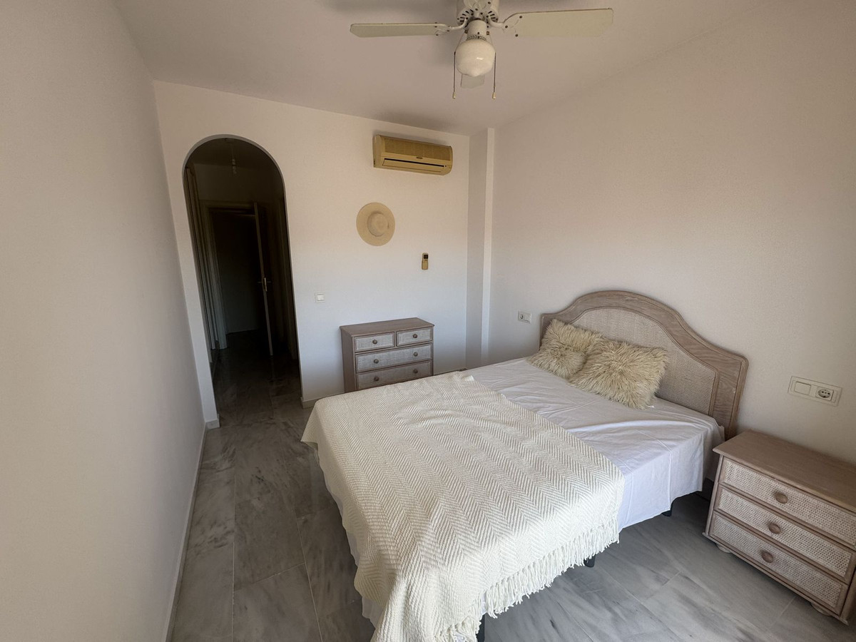 Apartamentos de 2 dormitorios en venta en Calahonda – R5160382