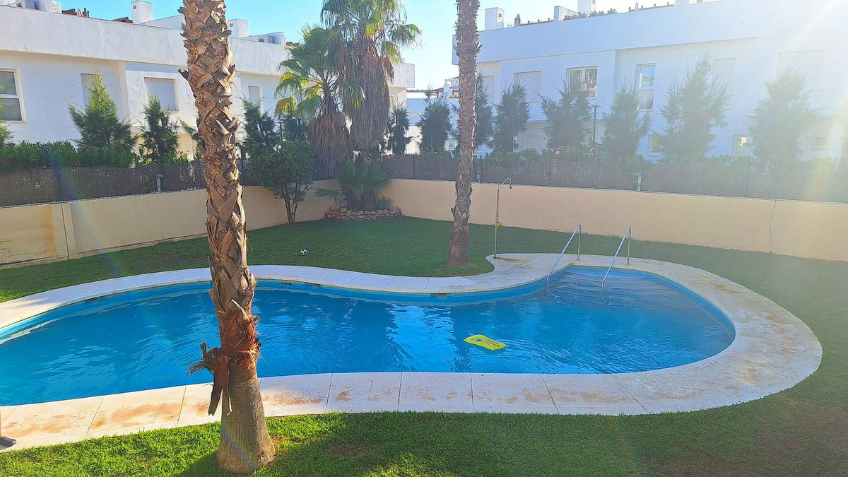 3 bedroom Townhouses for sale in Calahonda – R5148715