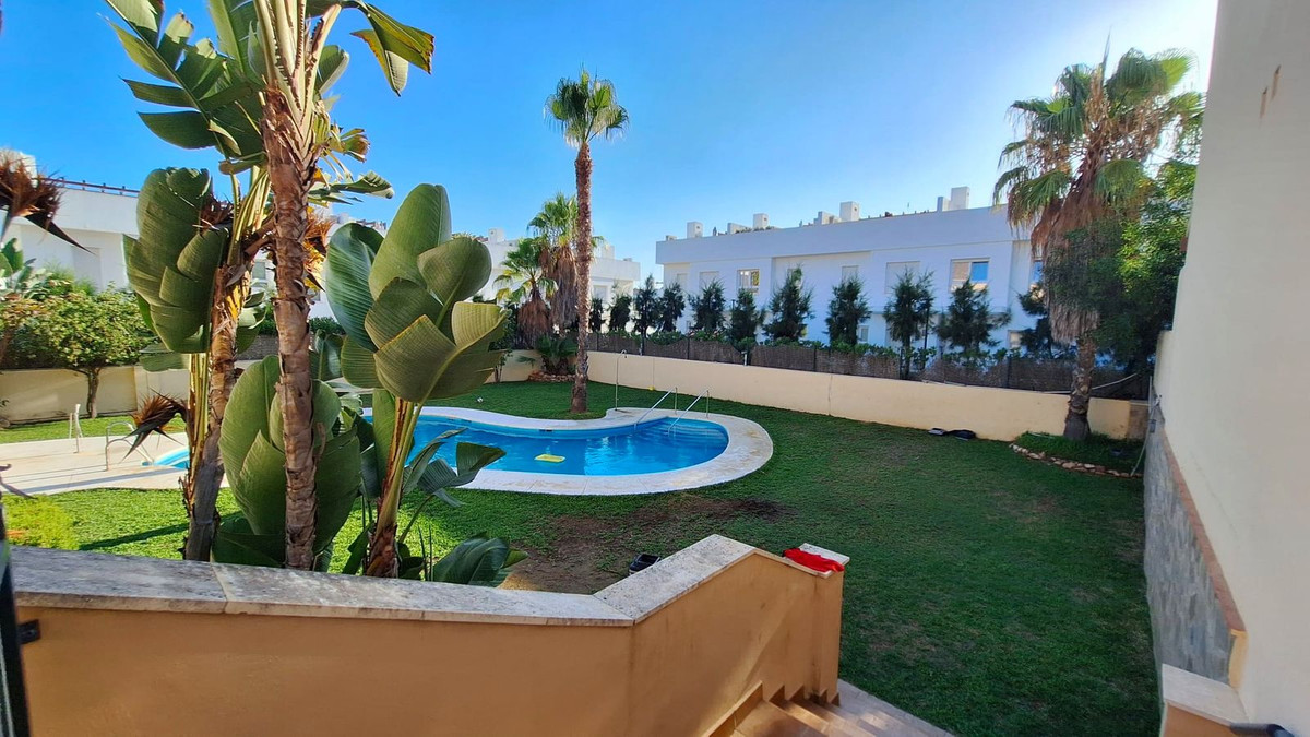 3 bedroom Townhouses for sale in Calahonda – R5148715