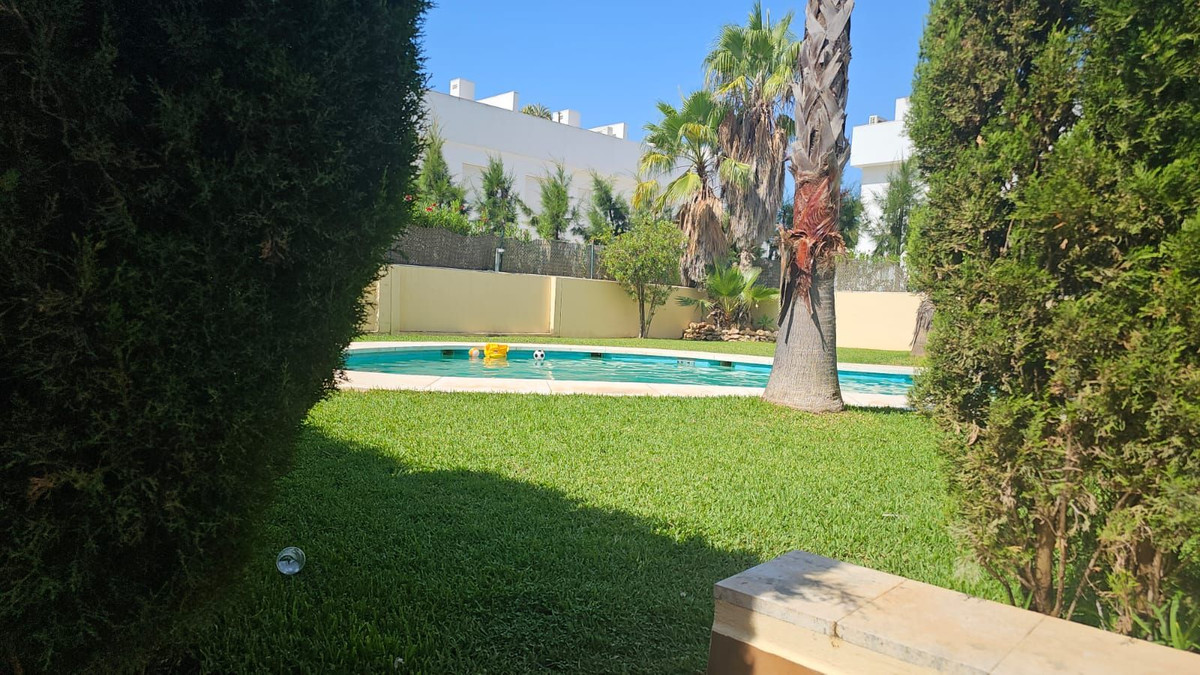 3 bedroom Townhouses for sale in Calahonda – R5148715
