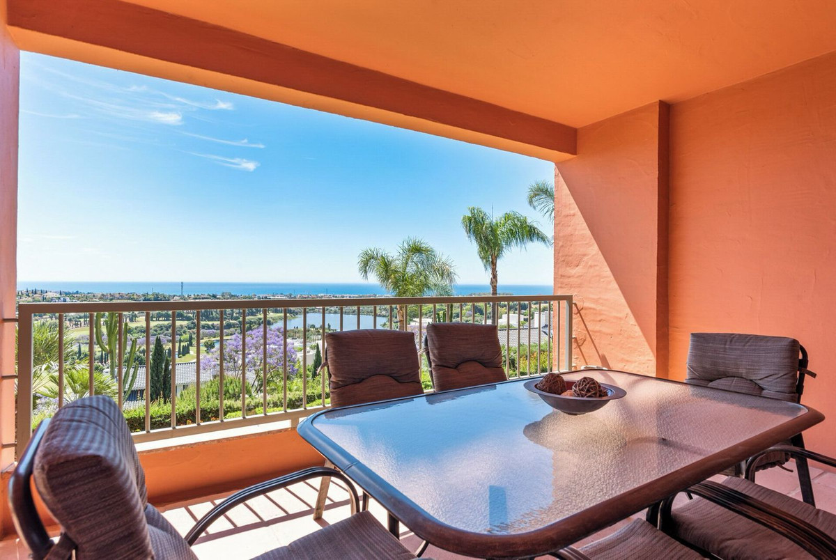 2 bedroom Apartments for sale in Los Flamingos – R5161420