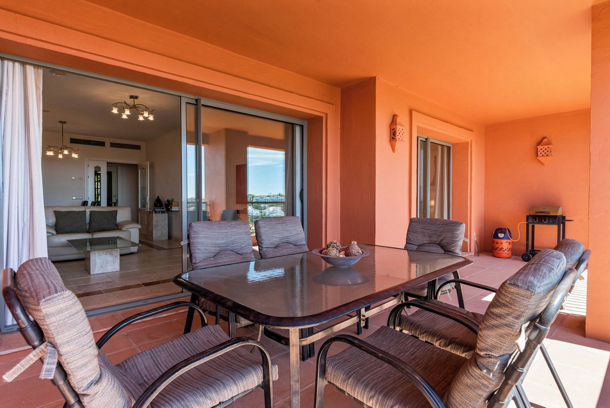 2 bedroom Apartments for sale in Los Flamingos – R5161420