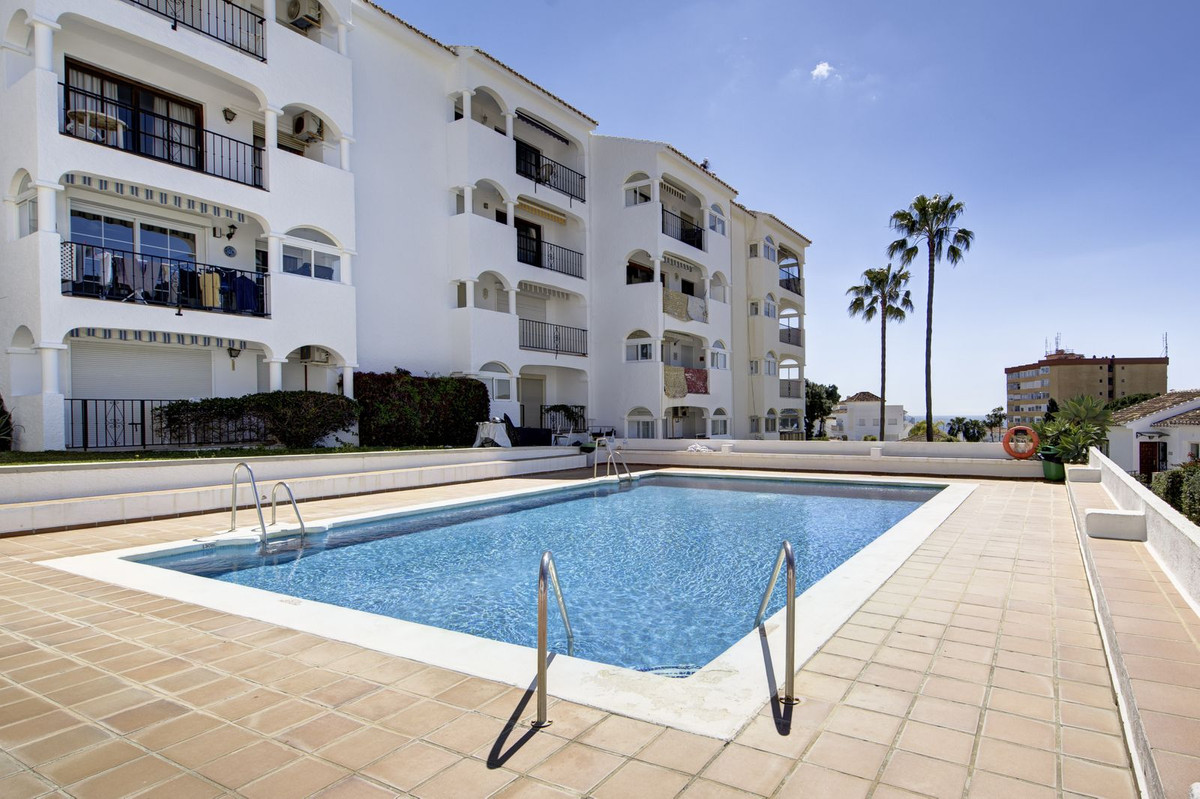 2 bedroom Apartments for sale in La Cala de Mijas – R5168725