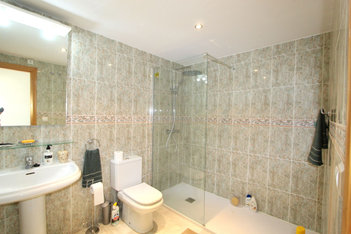 2 bedroom Apartments for sale in Miraflores – R5166964