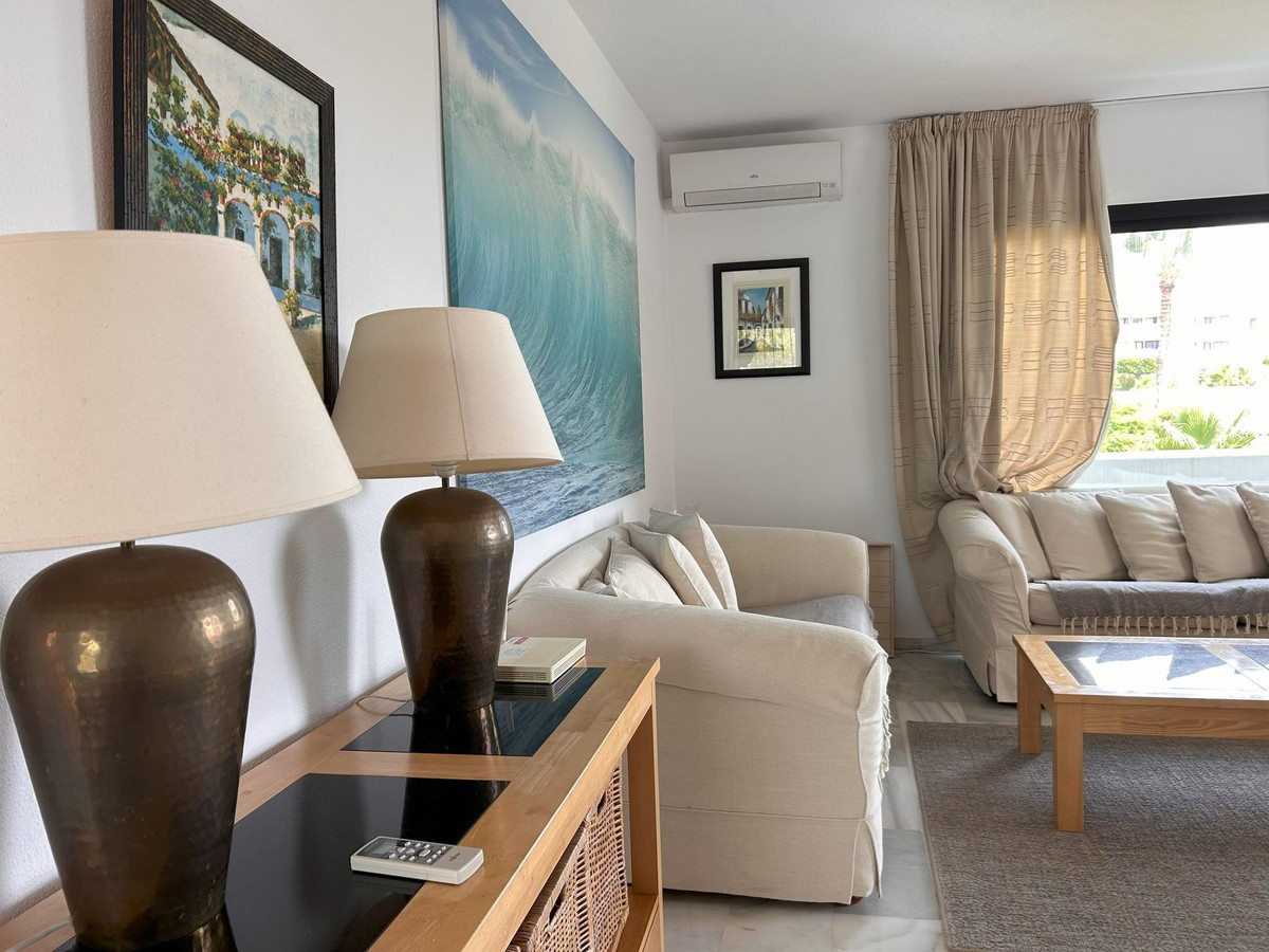 2 bedroom Apartments for sale in Calahonda – R5141035