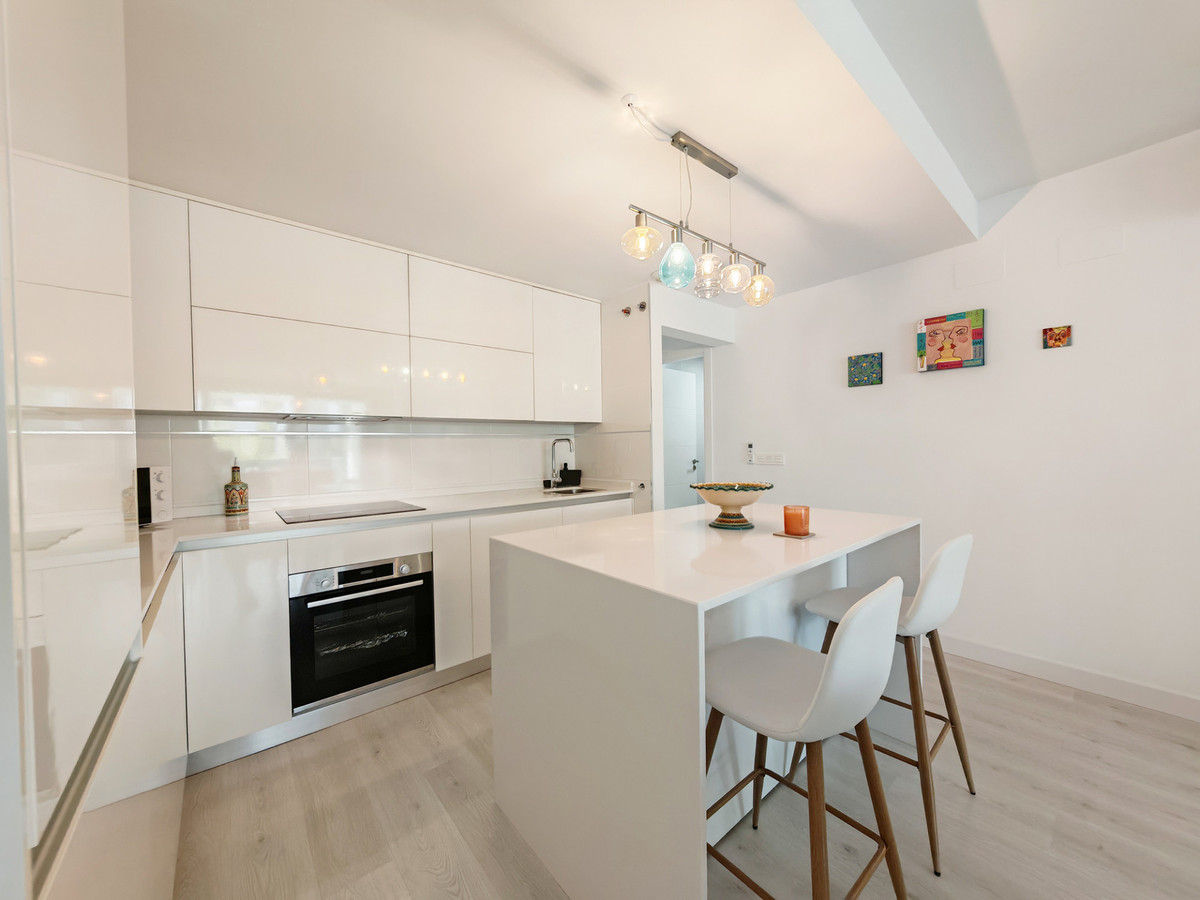 Apartamentos de 3 dormitorios en venta en Mijas – R5165038