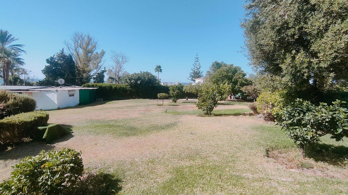 4 bedroom Villas for sale in Marbella – R5154985