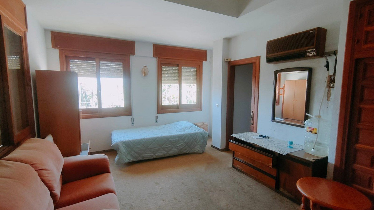 4 bedroom Villas for sale in Marbella – R5154985