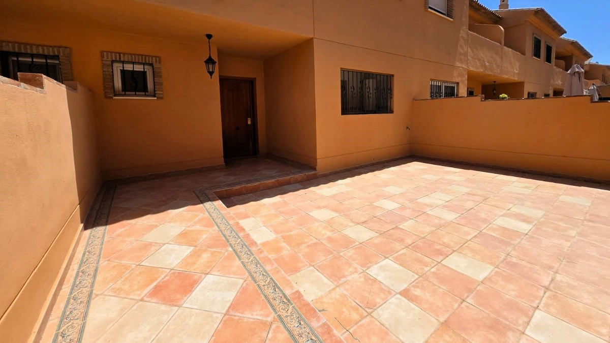 Adosados de 4 dormitorios en venta en La Cala de Mijas – R5167348