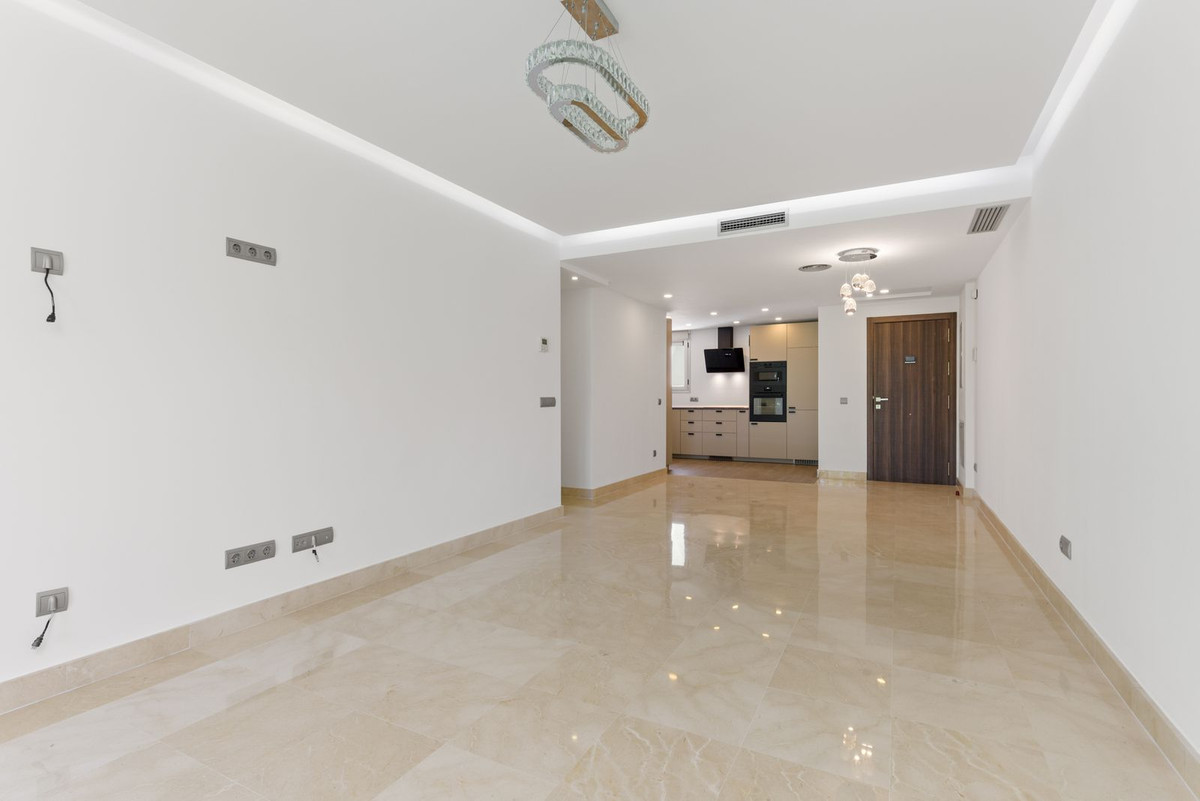 3 bedroom Apartments for sale in Marbella – R5060872